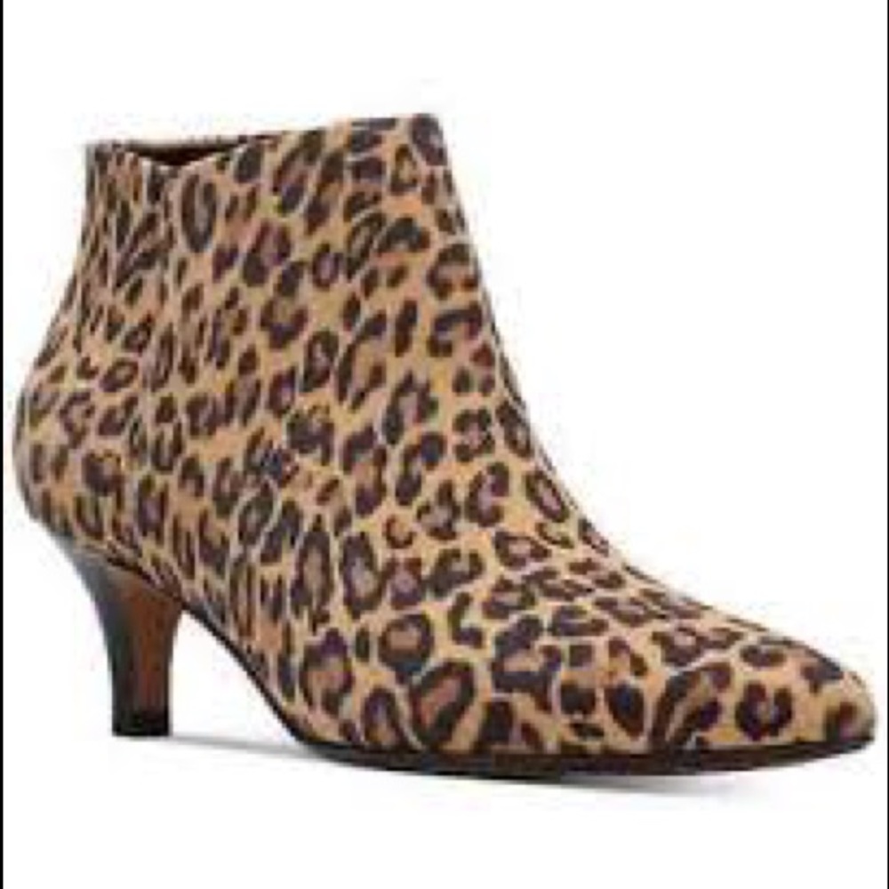 Clarks Linvale Sea Leopard print Bootie Boots